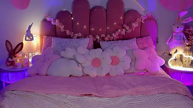 ElsaYoung live XXX chat