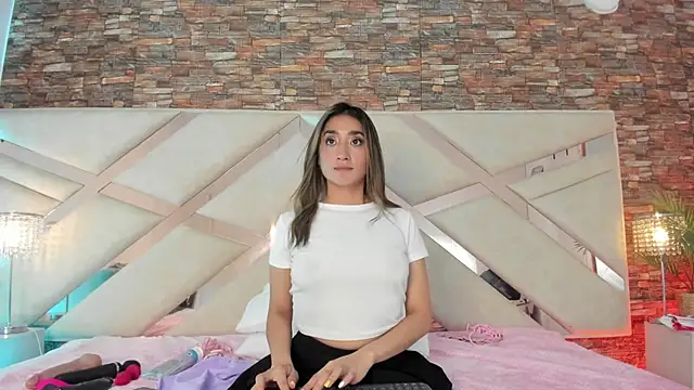 lucy_davies live XXX chat