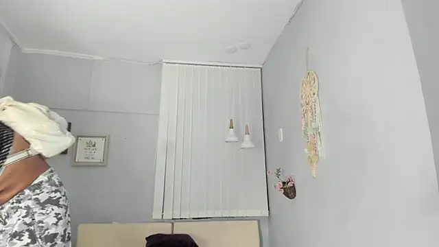 Nahomy_Collins_ élő XXX-chatje