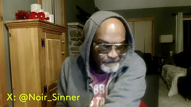 Онлайн чат XXX sinnernoir