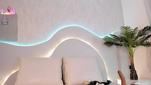 CannelaSmith Live XXX Chat