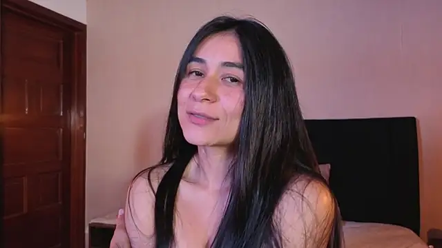 Chat +18 de ChloeTurner_ ao vivo