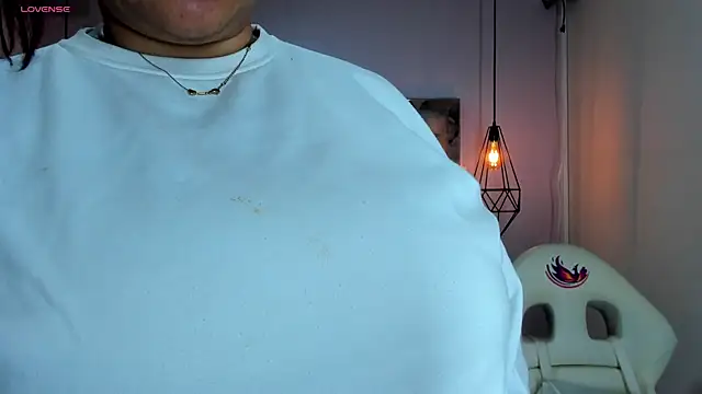 Chat +18 de Addyy_02 ao vivo