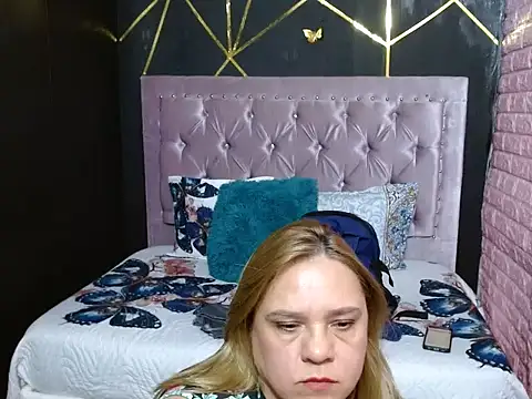 SeleneLux_ – Live XXX-chat