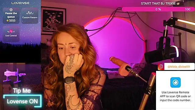 Chat +18 de trixiedivine ao vivo