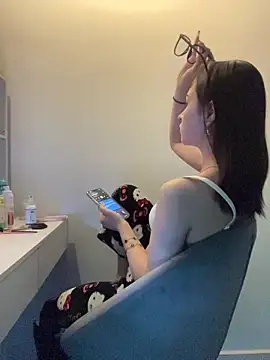 Just-Lilly – Live XXX-chat