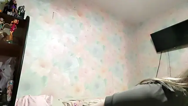 TiaBIanks live XXX chat