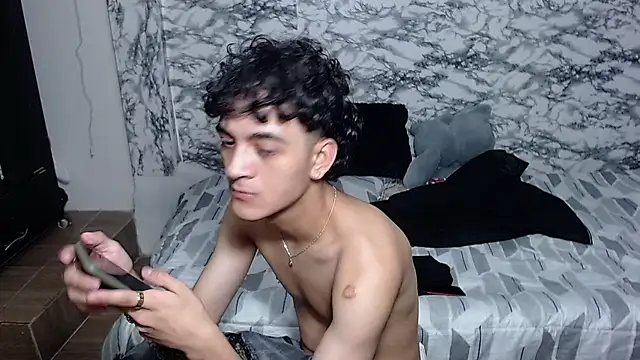 escanor_ar Webcam Show