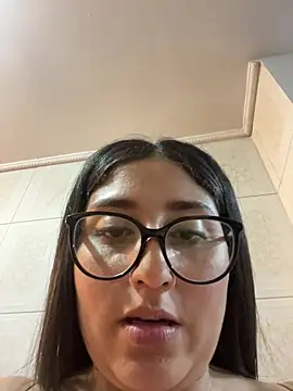 croftsmila's Live XXX Chat