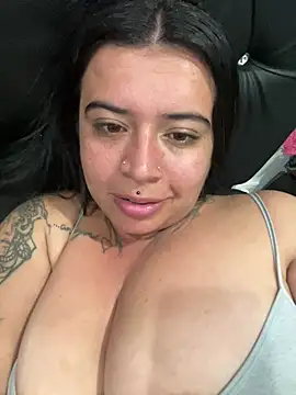 Devilsweet17: онлайн-секс-чат