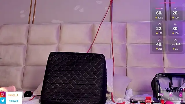 Heicy_'s Live XXX Chat