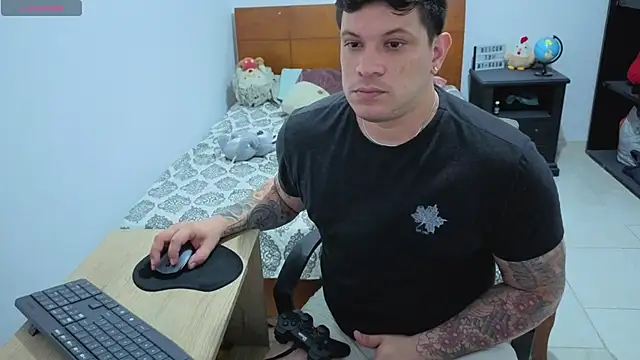 ryden_01 Adlı Modelin Canlı XXX Sohbeti