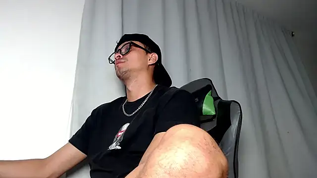 Ares_funn: вебкам-шоу