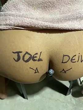 Pokazy przed kamerką – joel852