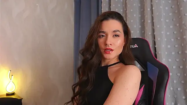 Živý XXX chat LucyDeLuca