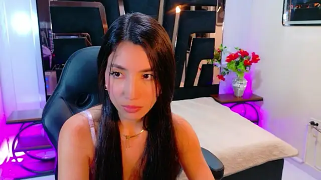 Živý XXX chat MiaLovelyn