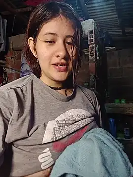 dakota021のライブXXXチャット