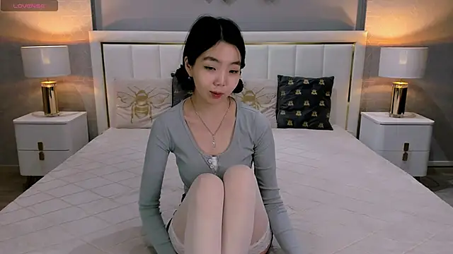 EMILY_GREENSONのライブXXXチャット