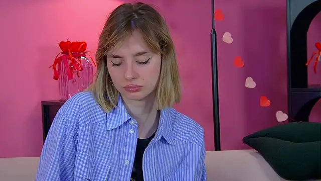 دردشة MerlinMeyer الجنسية المباشرة