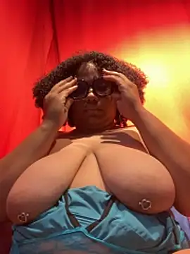 SunnieFrequency 即時 XXX 聊天