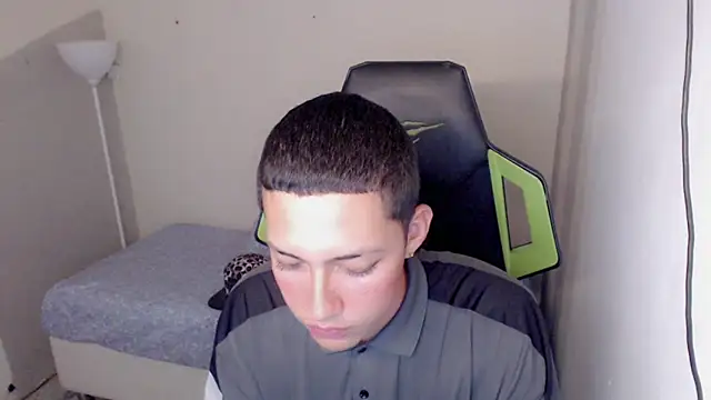 Chat XXX en directo de Street_poemm_