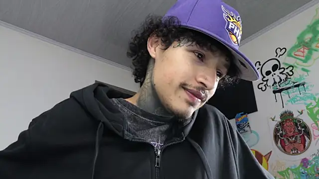 trieonen Live XXX chat