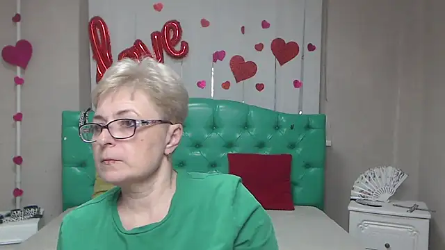 EmiliaGree Chat XXX in diretta