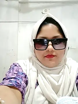 Nusrat-N Pertunjukan Webcam