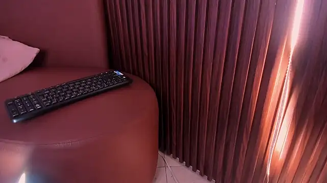 Zoe_dream_'s Live XXX Chat