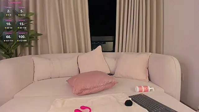 Chat XXX ao vivo de MaddyMay_