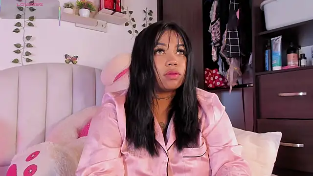 Czat XXX na żywo – Emily_restrepo