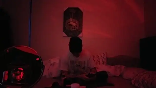 XXX chat uživo modela hailzeffn