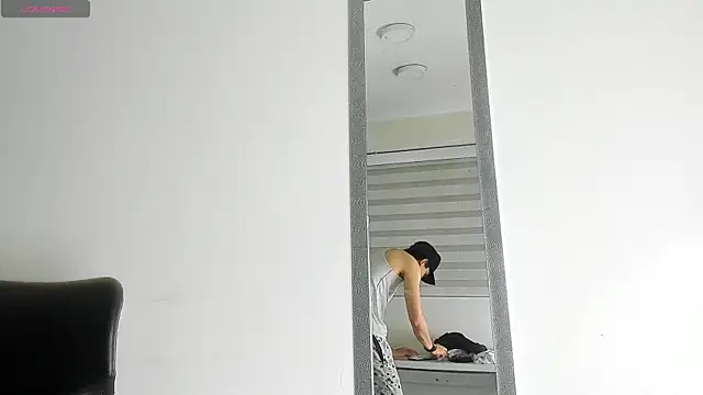 XXX chat uživo modela Jheampiiero