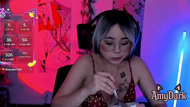 _AmyDark Chat XXX in diretta