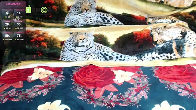 Queen_Sarah Live XXX-chat