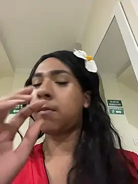 Hopemoretti 在線直播表演