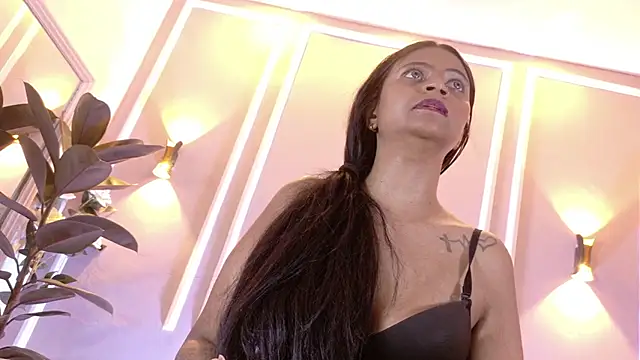 Онлайн чат XXX SuzyFox_