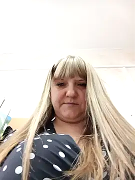 Office_Albertina Show in webcam