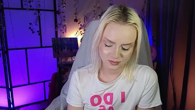 ImBonBon Adlı Modelin Canlı XXX Sohbeti