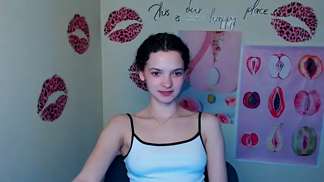 _SusieSu_ Adlı Modelin Canlı XXX Sohbeti