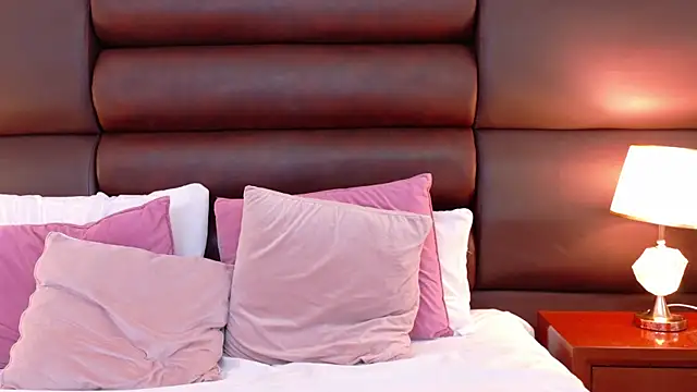 EllaEvanzz's Live XXX Chat