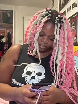 Chat XXX ao vivo de Nyla_xox