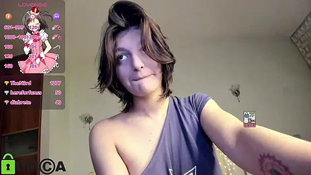 A_Skyy 即時 XXX 聊天