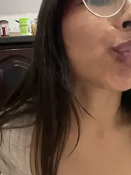 Jade_Zephyra 라이브 XXX 채팅