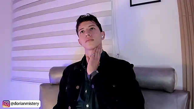 Chatroom XXX en direct de Dorianmistery2322_