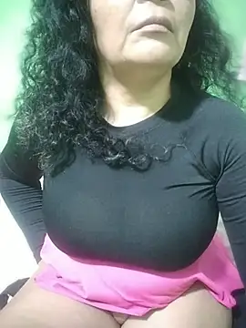 Amarantha25's Live XXX Chat