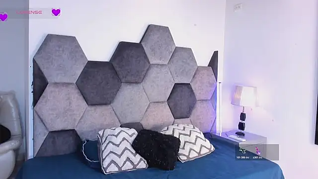 DulceJones: απευθείας συνομιλία ΧΧΧ