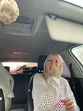 XXX chat uživo modela MerlinDave