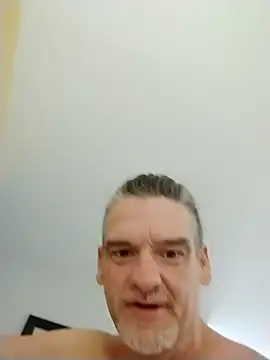 Sissywet webkamerás műsora