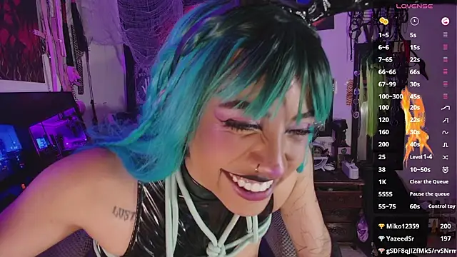 agathaaiko6: онлайн-секс-чат